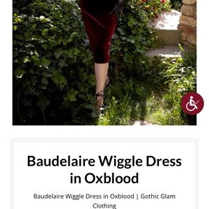 La Femme en Noir Baudelaire Wiggle Dress in Oxblood